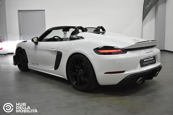 PORSCHE 718 Spyder RS